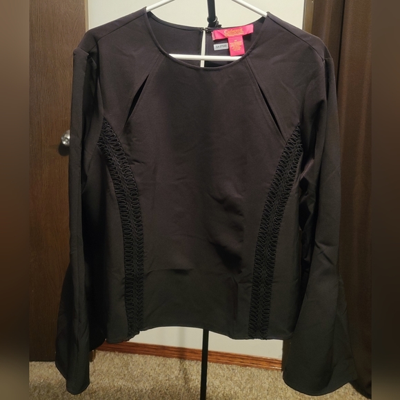 Bell Sleeve Crew Neck Top by Catherine Malandrino - Picture 6 of 12